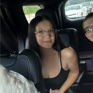 Meet your Posher, Rebekah